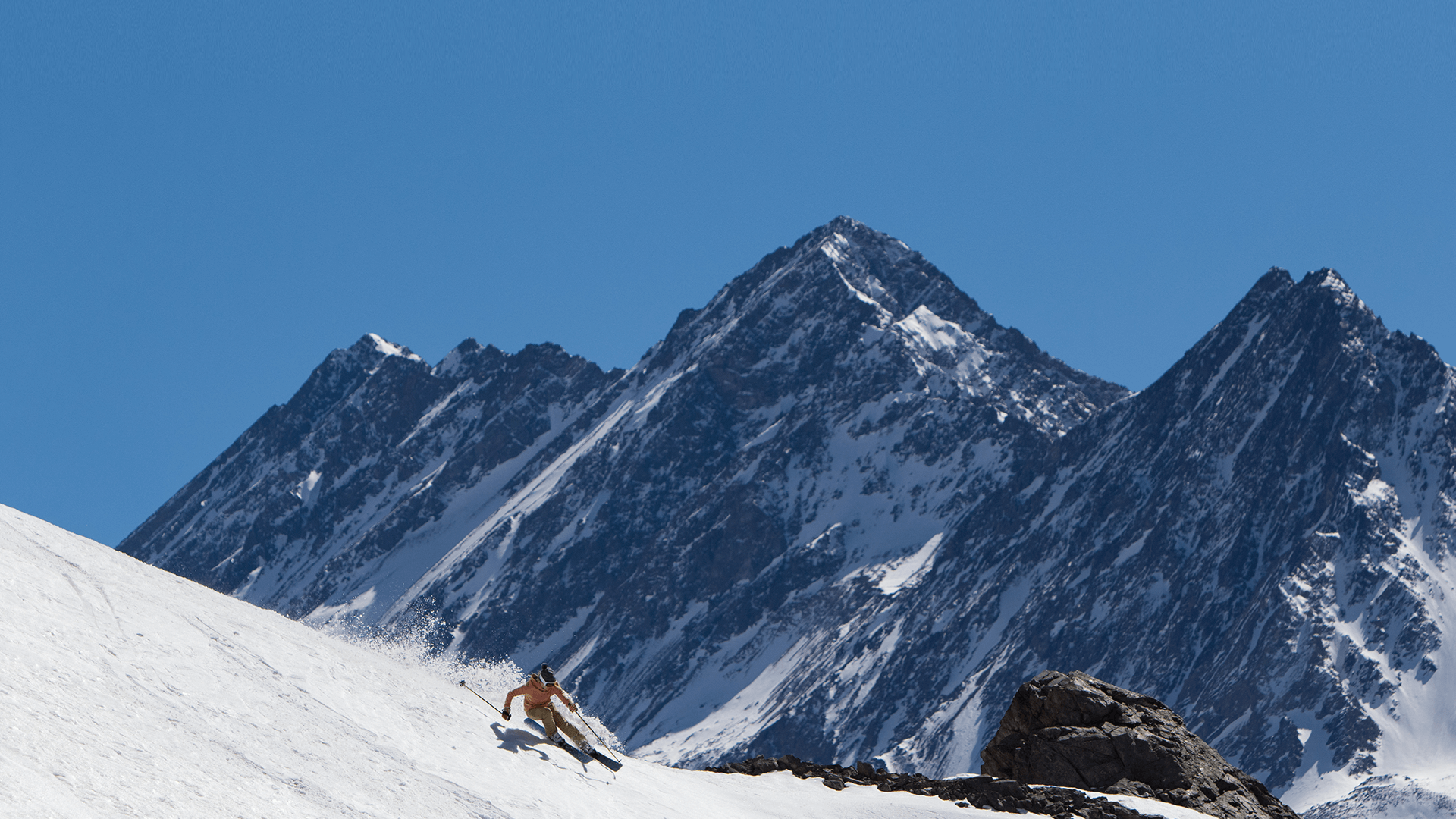 Ski in the Andes